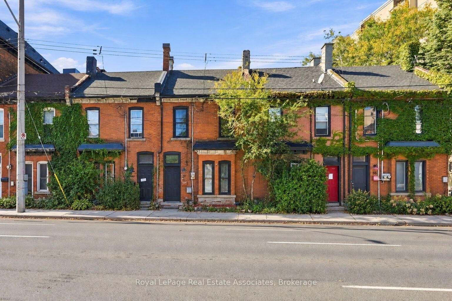 Property Photo:  51 Wellington Street N 2  ON L8R 1M9 