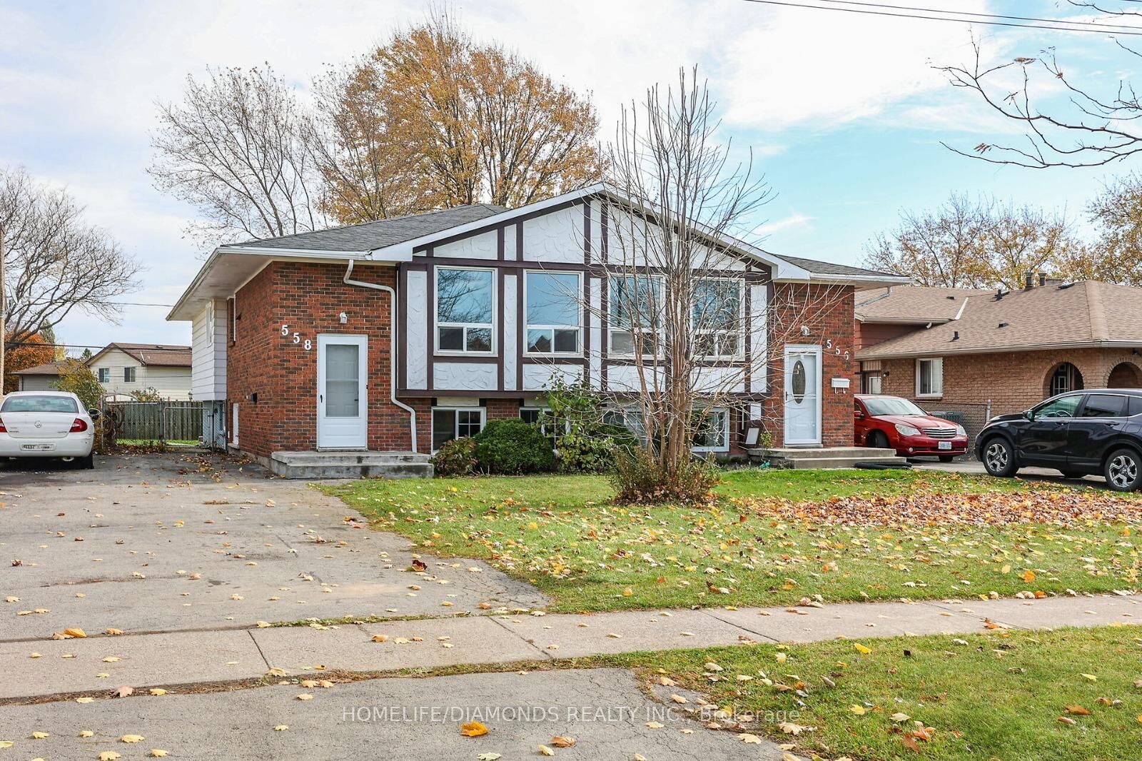 Property Photo:  558 First Avenue  ON L3C 1Z3 