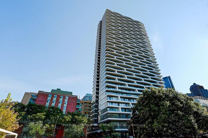 Property Photo:  85 Wood Street 2502  ON M4Y 0E8 