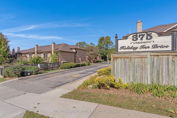 Property Photo: 375 Holiday Inn Drive 28 ON N3C 3P6