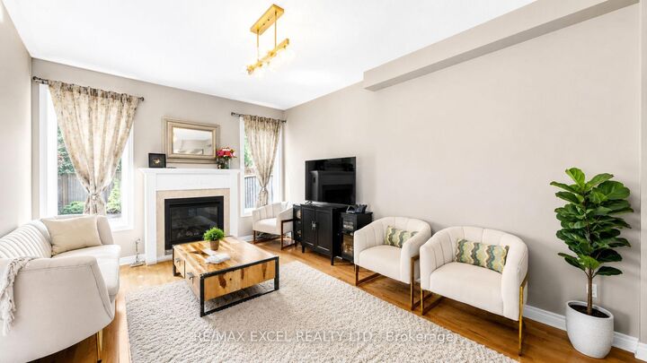 Property Photo:  176 Sir Sanford Fleming Way  ON L6A 0V4 