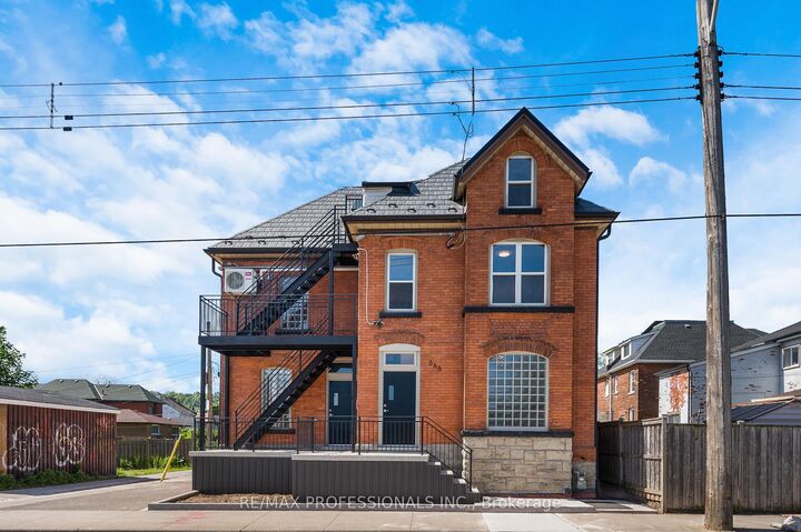 Property Photo:  388 Wilson Street #2  ON L8L 1S9 