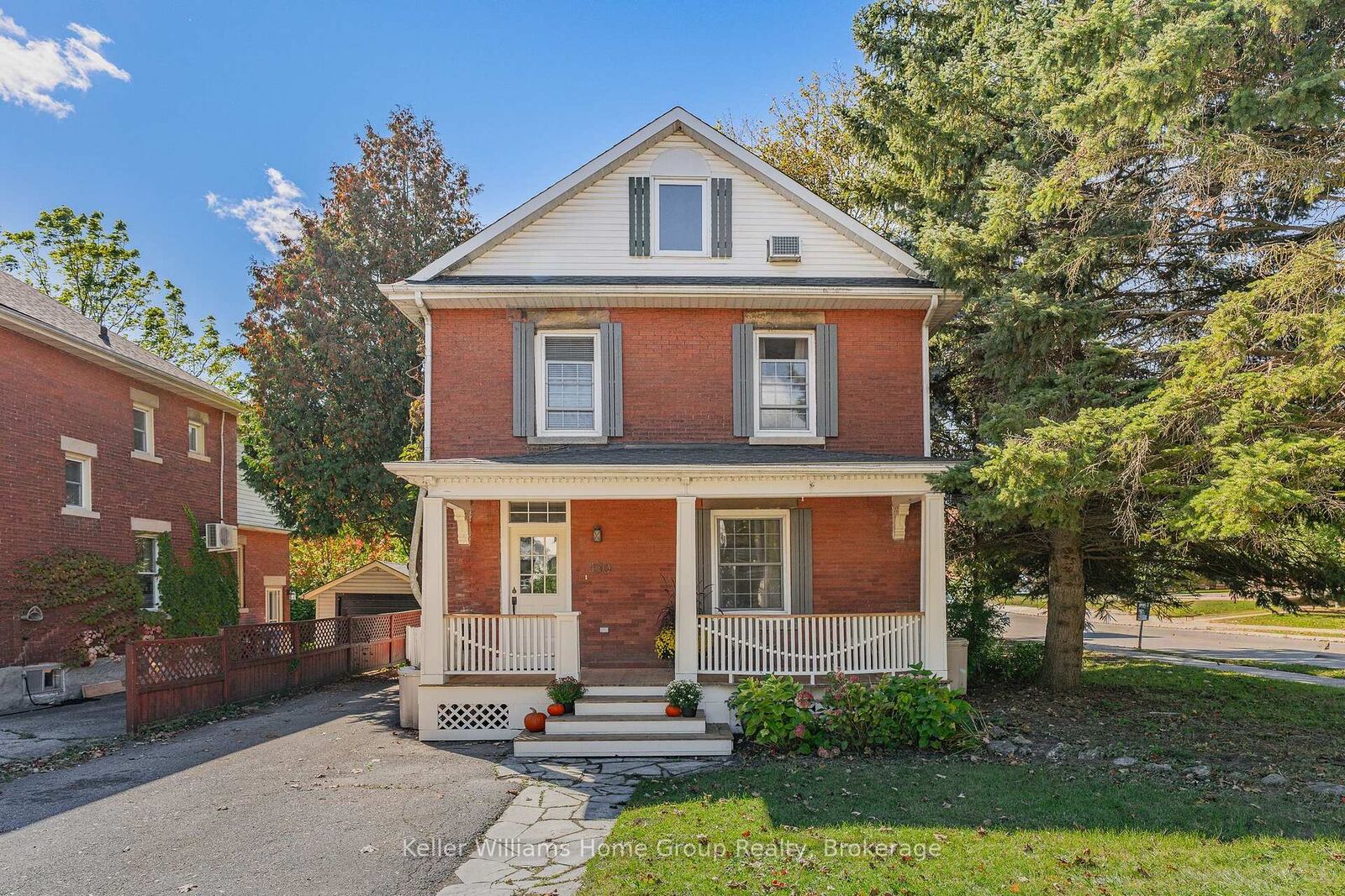 Property Photo: 130 Yorkshire Street N ON N1H 5B4