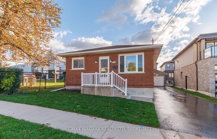 Property Photo: 210 Taylor Street ON L2V 1C3