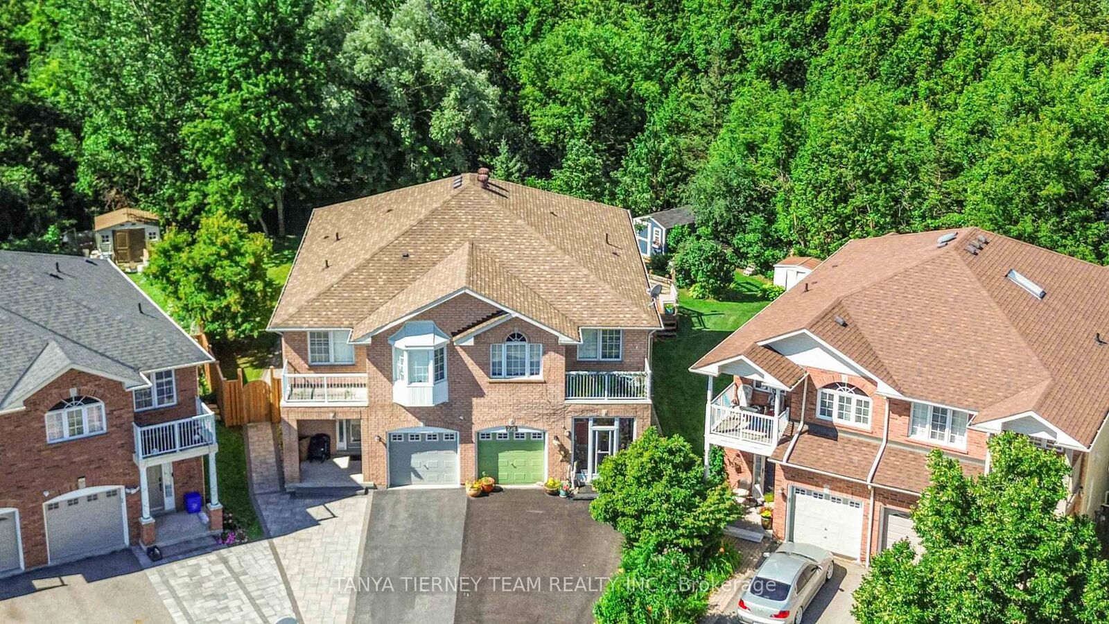 Property Photo:  228 Shadow Place  ON L1V 7H6 