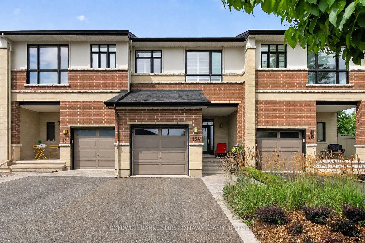 Property Photo:  184 Mattingly Way  ON K4M 0C4 