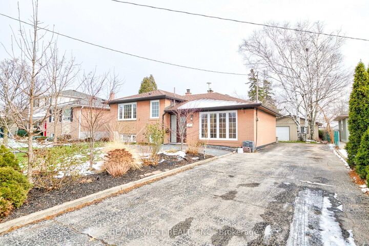 Property Photo:  1328 Pinegrove Road  ON L6L 2X3 