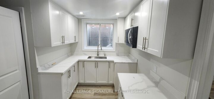 Property Photo:  25 Lyle Drive Lower  ON L1C 0V8 