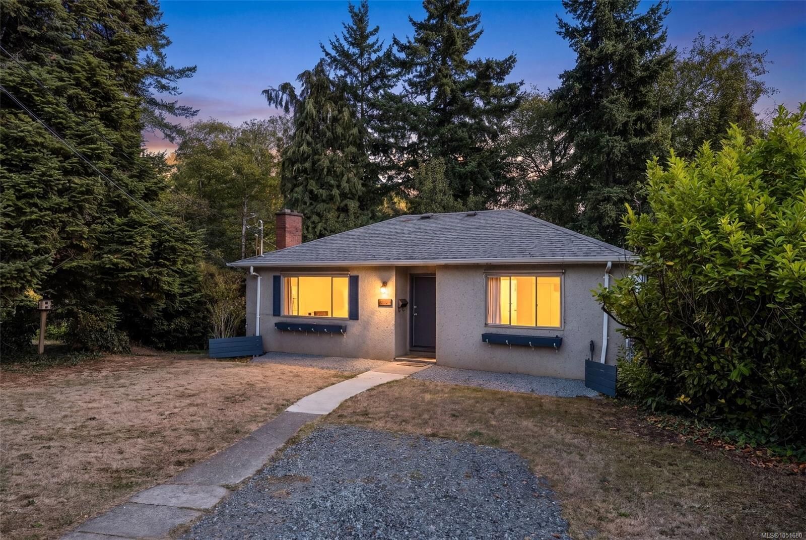 Property Photo:  907 McAdoo Pl  BC V8X 1V8 