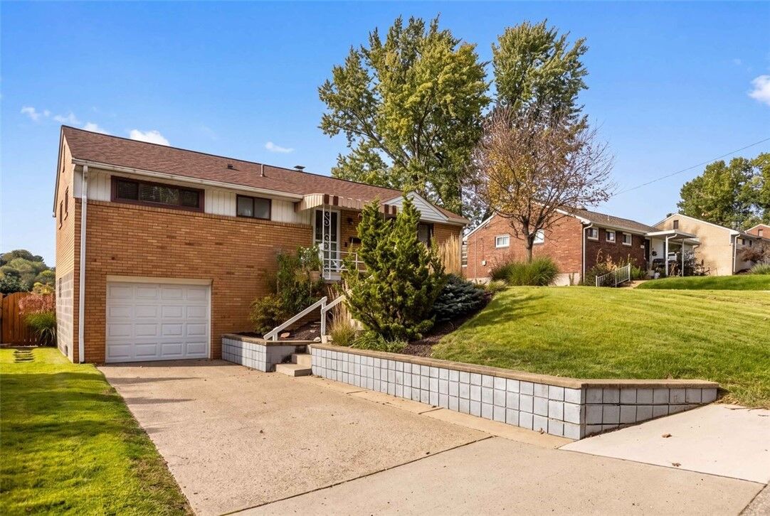Property Photo:  330 Saratoga  PA 15236 