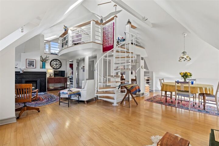 Property Photo:  384 S Highland Ave 3  PA 15206 