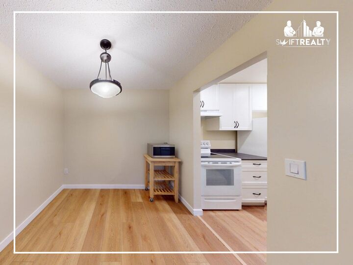 Property Photo:  200 Westhill Pl 103  BC V3H 1V2 