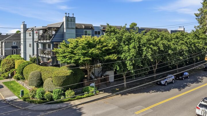 Property Photo:  4926 48 Avenue 306  BC V4K 1V3 