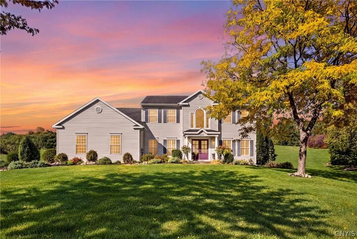 Property Photo:  5134 Yellow Wood Parkway  NY 13078 