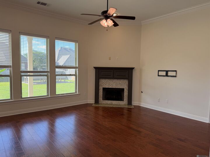 Property Photo:  4816 Harbor Ln  LA 70739 