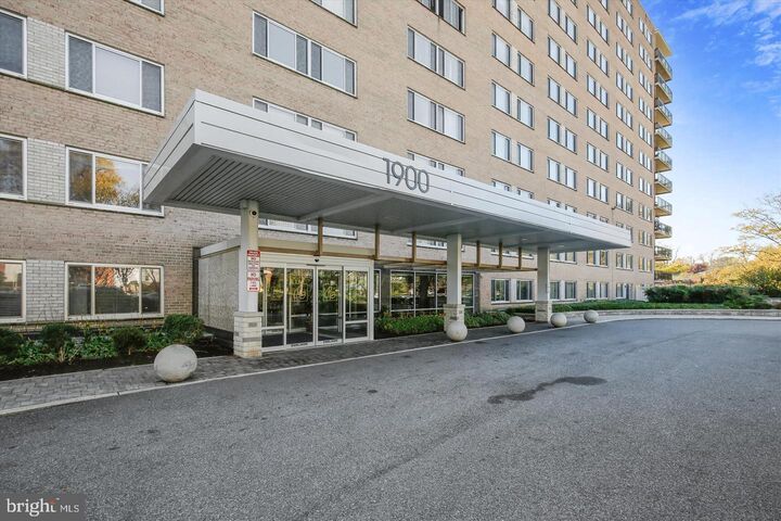 Property Photo:  1900 Lyttonsville Road 1308  MD 20910 