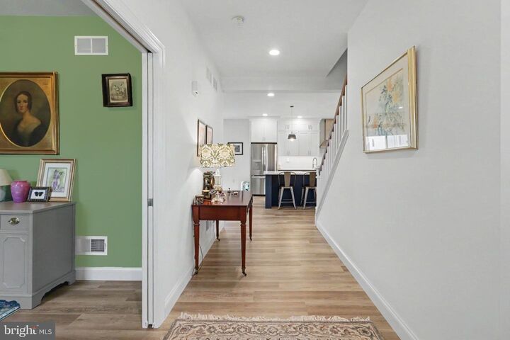 Property Photo:  70 Lake View Road  PA 17522 