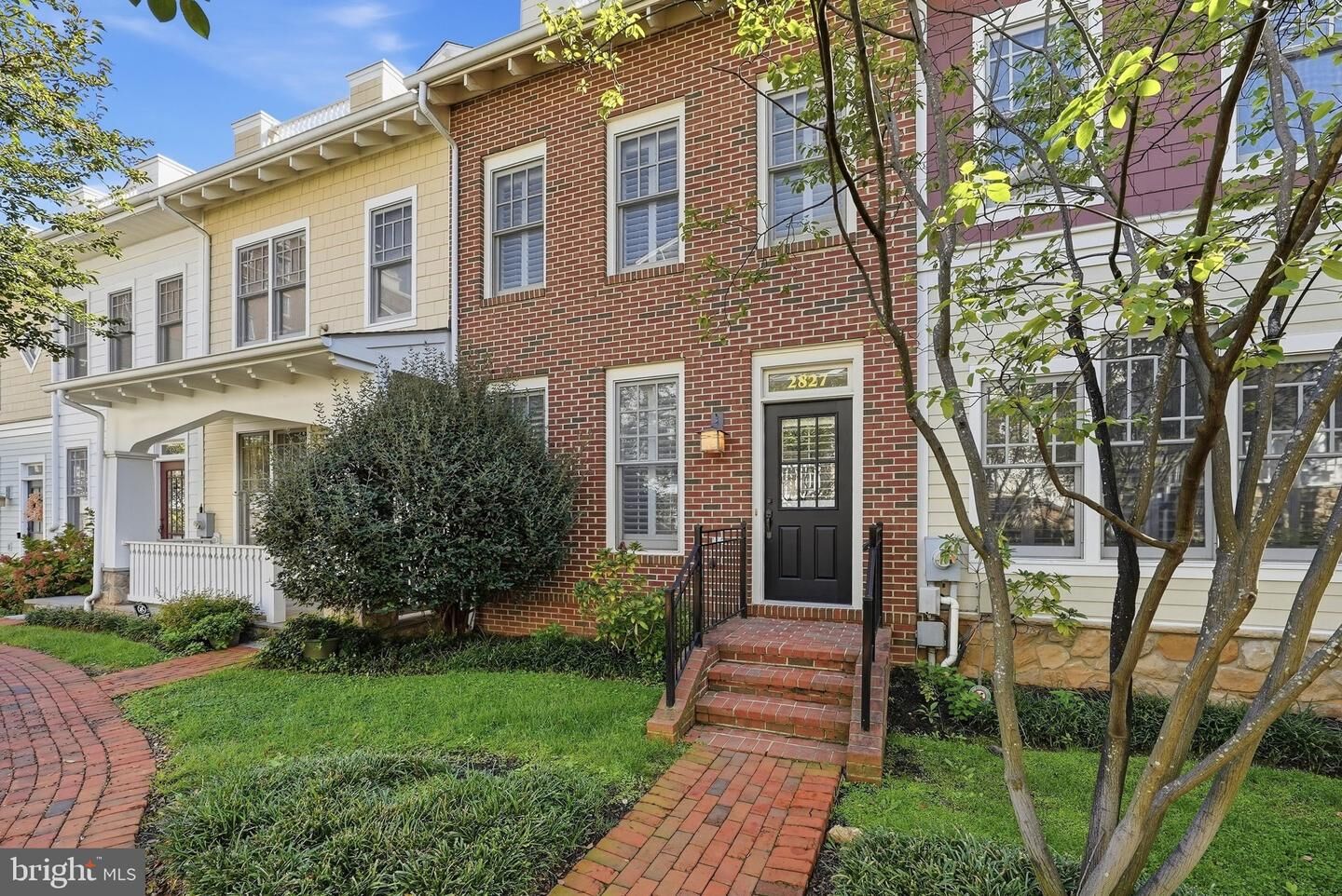 Property Photo:  2827 11th Street N  VA 22201 