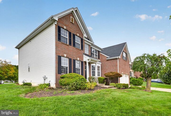 Property Photo:  58 Meadow Run Road  NJ 08505 