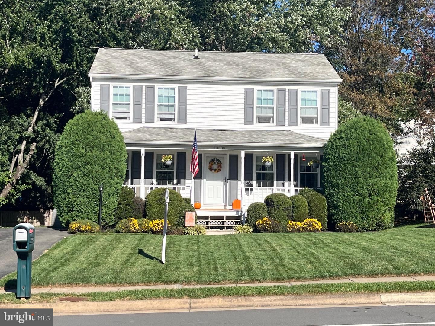 Property Photo:  13509 Princedale Drive  VA 22193 