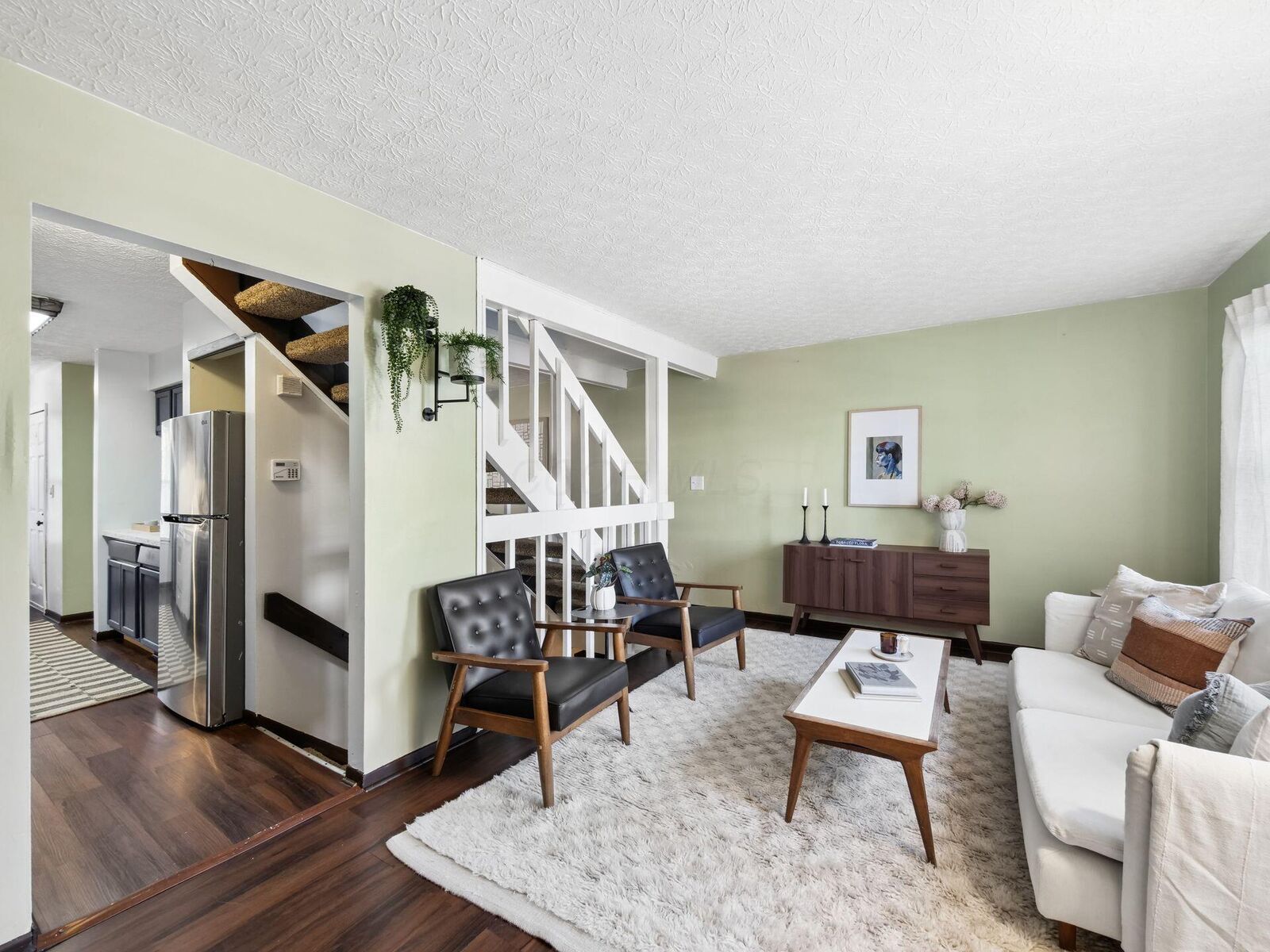 Property Photo: 2295 Laurelwood Drive OH 43229