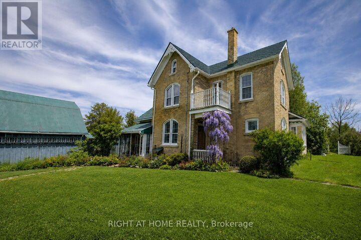 Property Photo:  402 Lambton Street East  ON N0G 1R0 