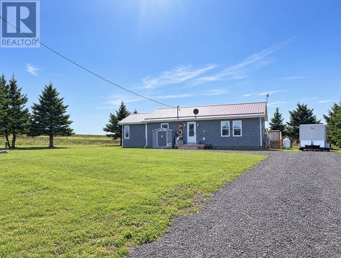 Property Photo: 44 Wharf Road PE C0B 1M0
