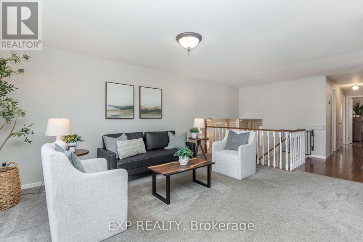 Property Photo: 12 Craig Crescent ON L4N 5X2