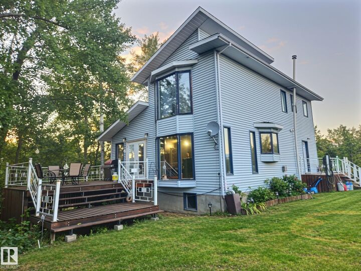 Property Photo:  58532 Range Road 113  AB T0A 3A0 