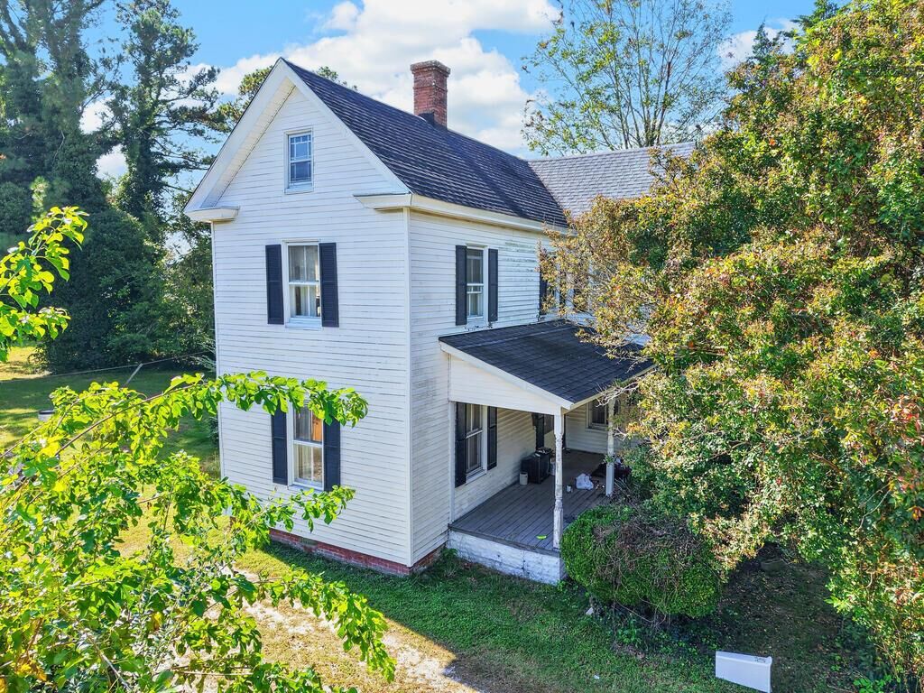 Property Photo: 2 Parks St VA 23417