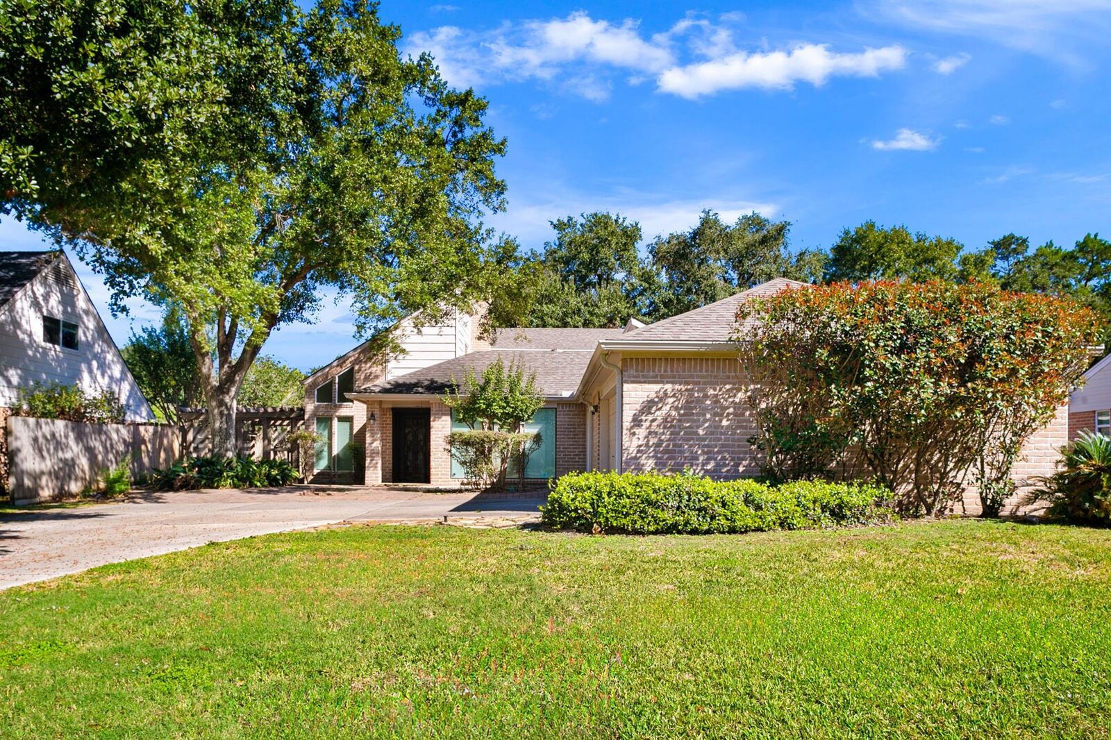 Property Photo:  1615 Park Haven Drive  TX 77077 