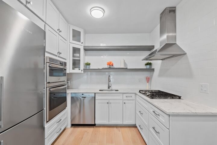 Property Photo: 344 Pavonia Ave 2 NJ 07302
