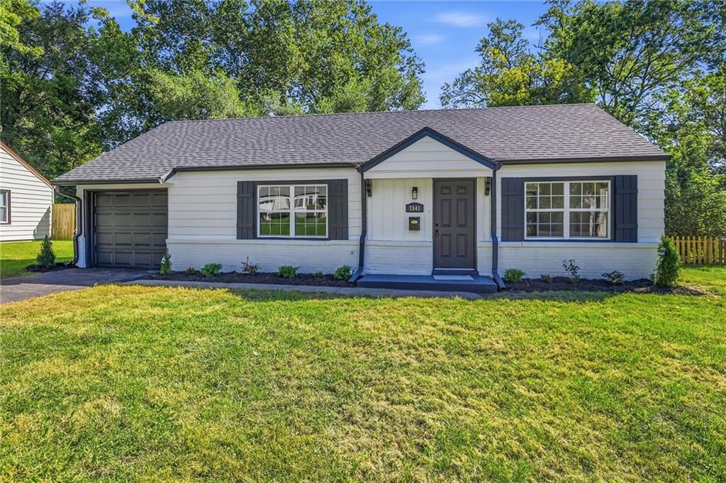 Property Photo:  7541 Rainbow Drive  KS 66208 
