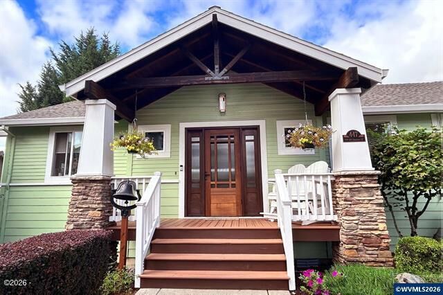 Property Photo: 447 NW Mount Mazama Street OR 97128