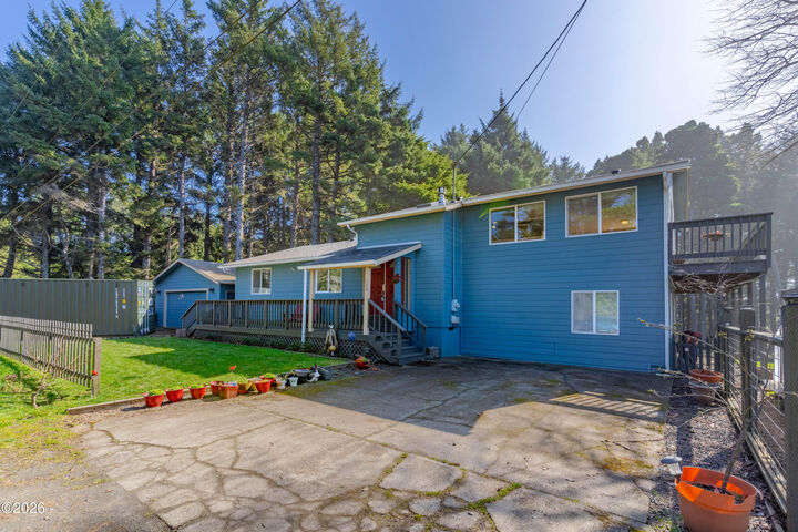 Property Photo: 126 SE 145th Drive OR 97366