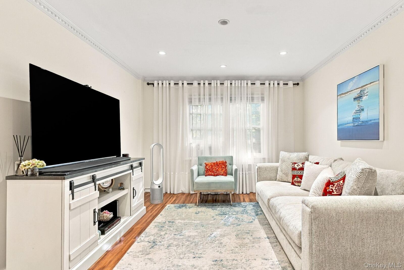 Property Photo: 6 South Road 1V NY 10528