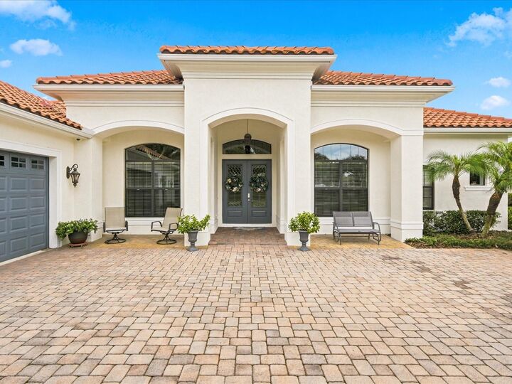 Property Photo: 17314 San Aringo Place FL 33548