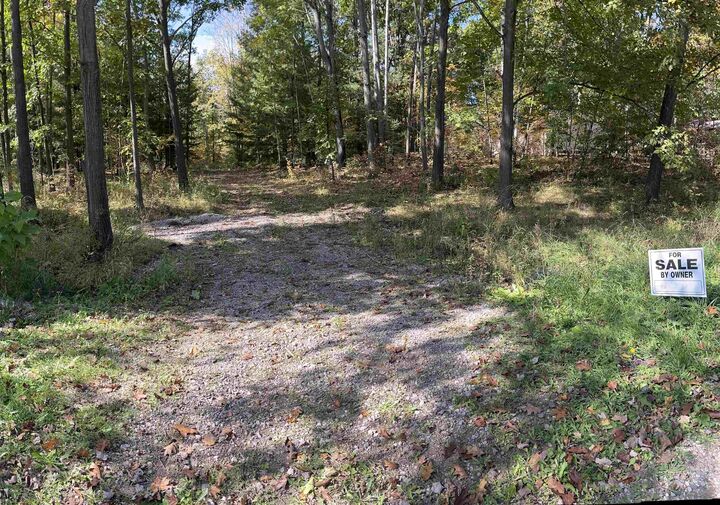 Property Photo:  3736 Lakeview Drive  MI 48612 