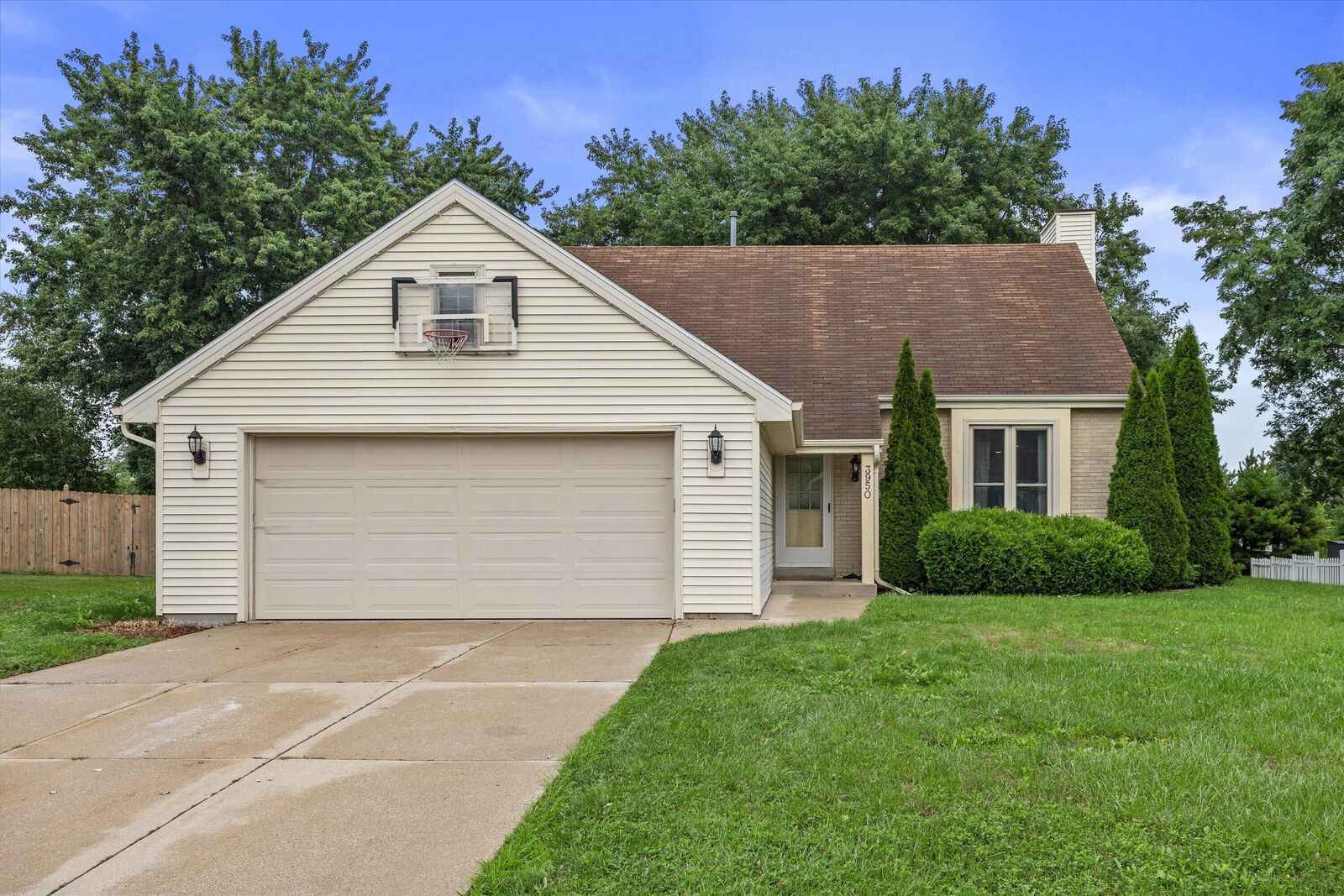 Property Photo:  3950 W Minnesota Ave  WI 53132 