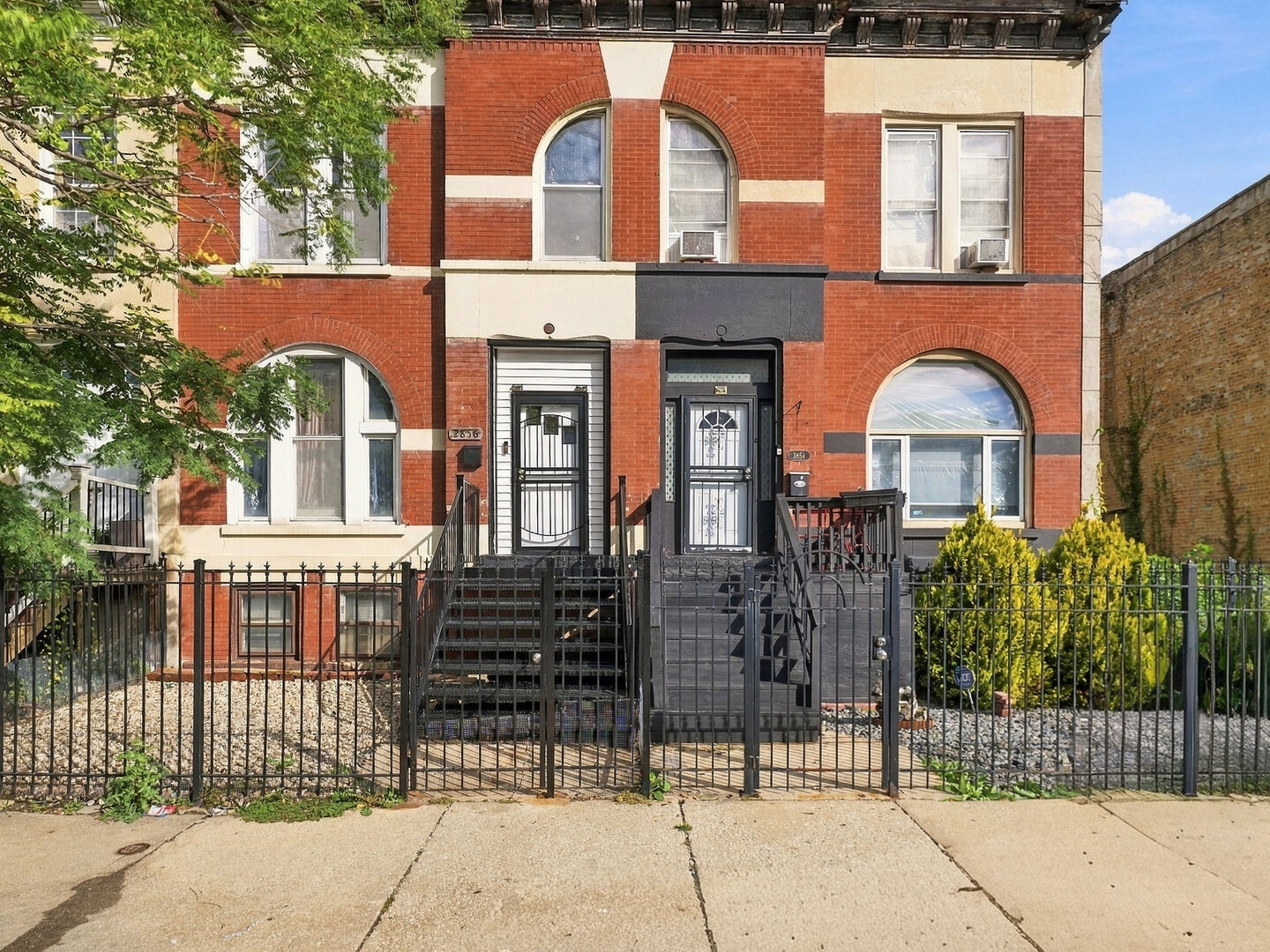 Property Photo:  2854 W Warren Boulevard  IL 60612 