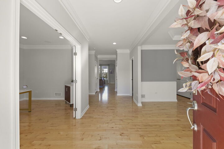 Property Photo:  3654 Thornhill Drive  IL 60124 
