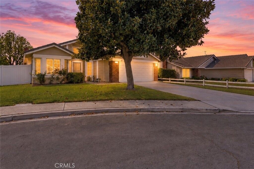 Property Photo:  15085 Primrose Court  CA 92336 