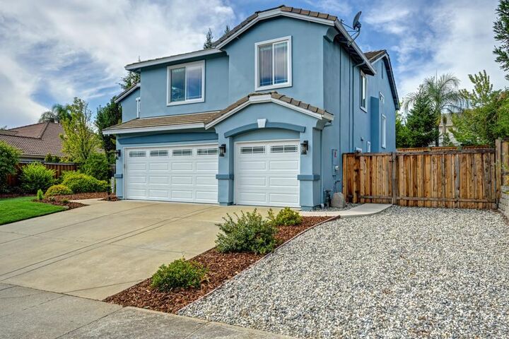 Property Photo:  7124 Cinnamon Teal Way  CA 95762 