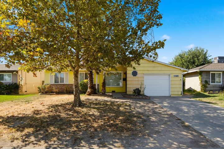 Property Photo:  2205 Middleberry Road  CA 95815 