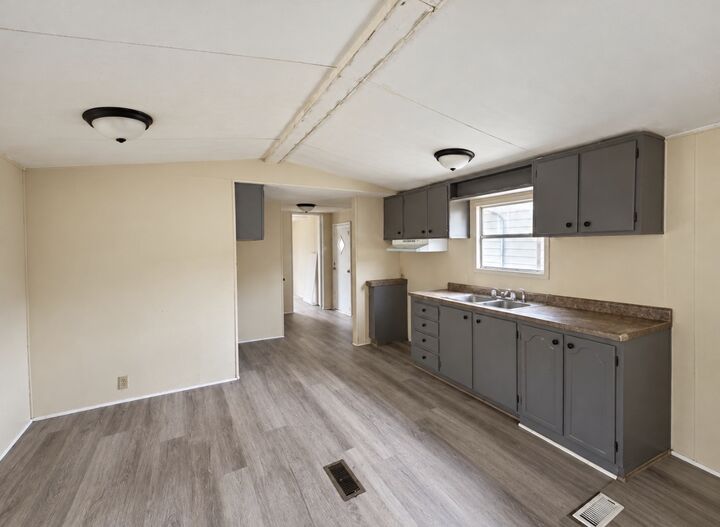 Property Photo:  441 Crawford Cir  TN 38583 