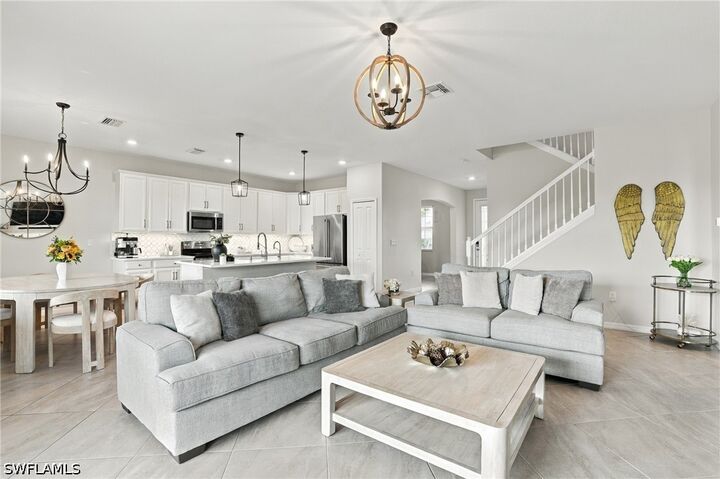 Property Photo:  2114 Hamlin Street  FL 34120 