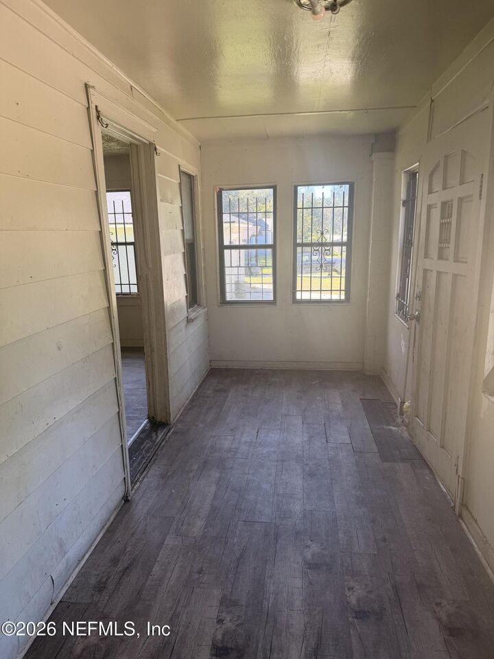 Property Photo: 1556 W 32nd Street FL 32209
