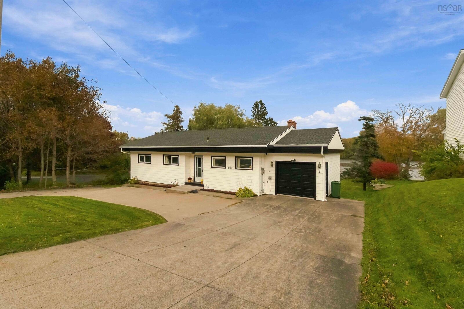 Property Photo:  3 Wildwood Boulevard  NS B2W 2L7 