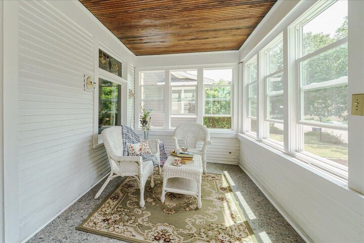 Property Photo: 1263 Minnehaha Avenue W MN 55104