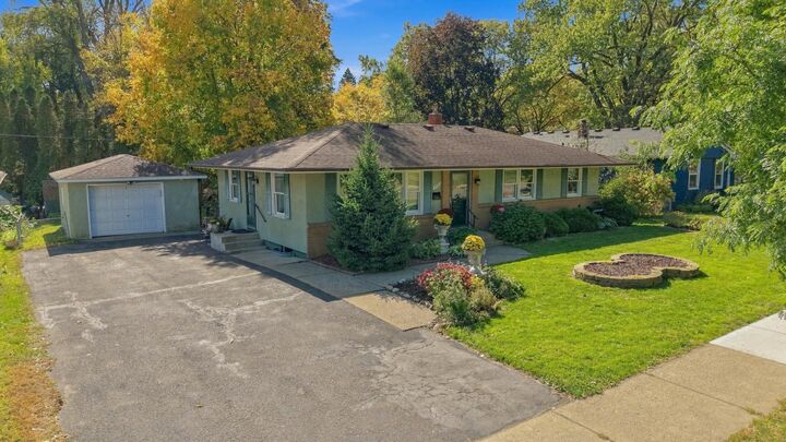 Property Photo: 1482 Case Avenue MN 55106